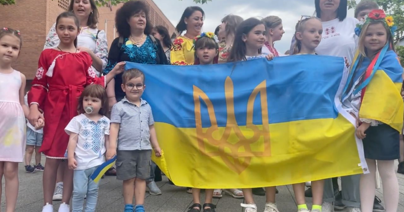 У День вишиванки українці пройшли ходою центром німецького міста (відео)