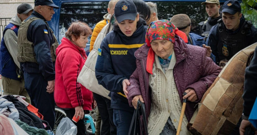 На Харківщині рятувальники евакуювали майже 10000 людей