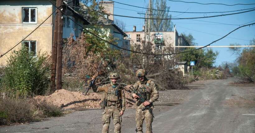 Тяжкі бої: у Донецькій ОВА розповіли про ситуацію в Соледарі