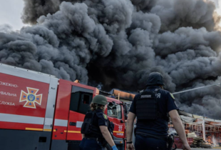 Повітряна тривога триває вже 12 годин: Зеленський назвав кількість постраждалих у Харкові за день