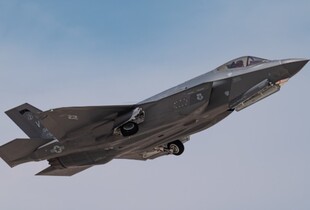 У США розбився новітній винищувач F-35: відомо (відео)