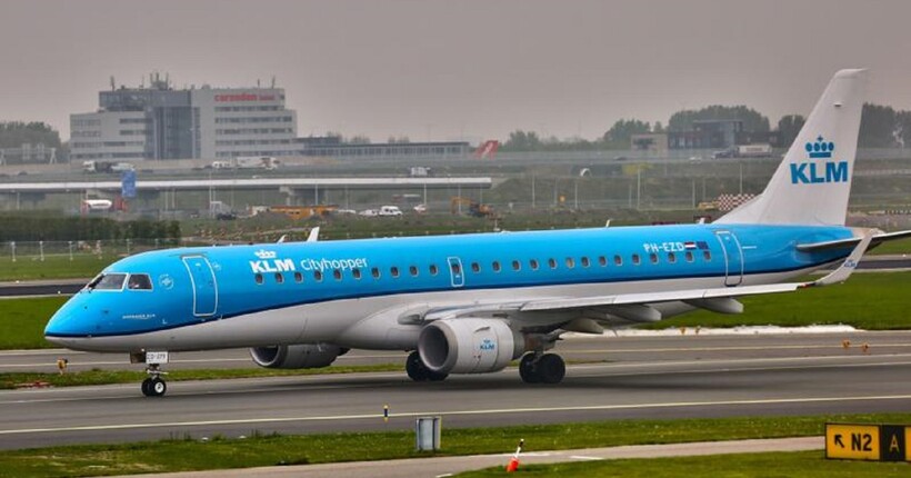 В аеропорту Амстердама людину затягнуло у двигун літака: деталі трагедії