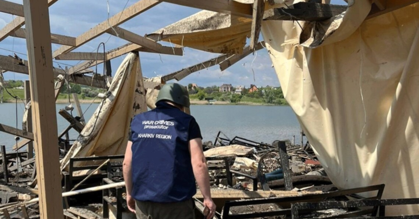 Окупанти вдарили по базі відпочинку на Харківщині: є загиблий та постраждалі