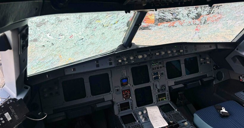 Сильний град пошкодив вікна та відбив ніс літака під час рейсу Austrian Airlines (фото)