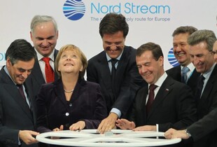 Меркель знала про наміри Кремля шантажувати ЄС газом для запуску Nord Stream 2, але приховала це, - розслідування