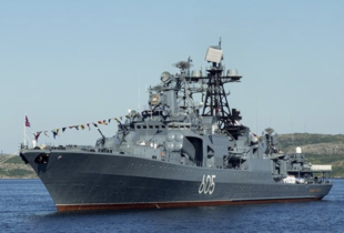 У Баренцовому морі спалахнув російський корабель: на борту знаходяться кілька сотень членів екіпажу