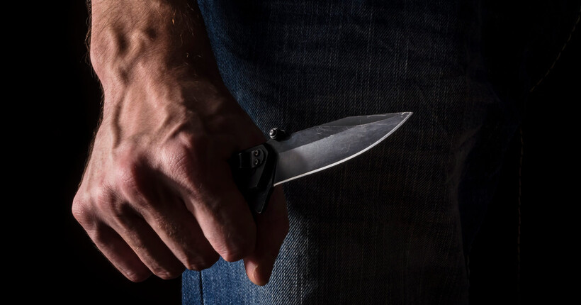 У Німеччині 19-річний юнак з ножем напав на українку, - Bild