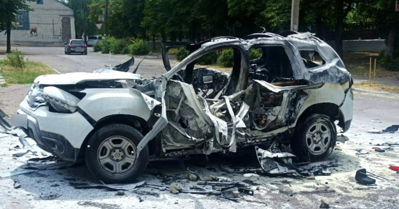 На Херсонщині росіяни цілеспрямовано атакували дроном автомобіль поліції