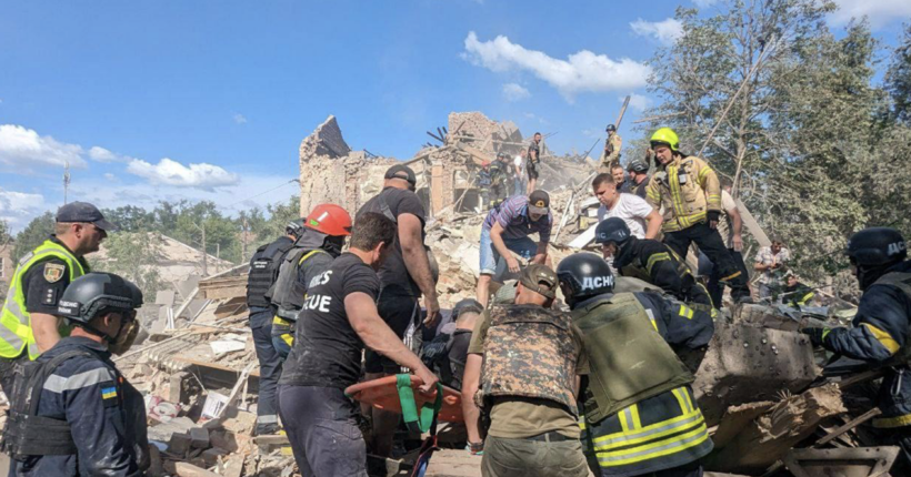 Ракетний удар по Кривому Рогу: кількість жертв і постраждалих знову зросла, серед них є діти