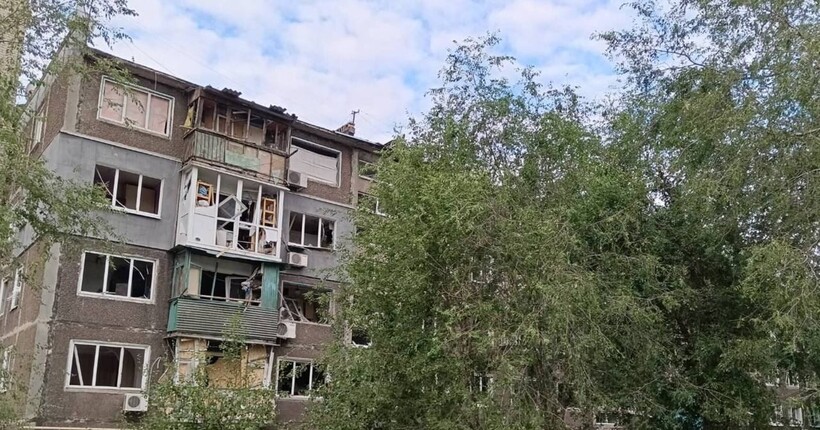 рф завдала авіаудару по житловому кварталу в Селидовому: є постраждалі