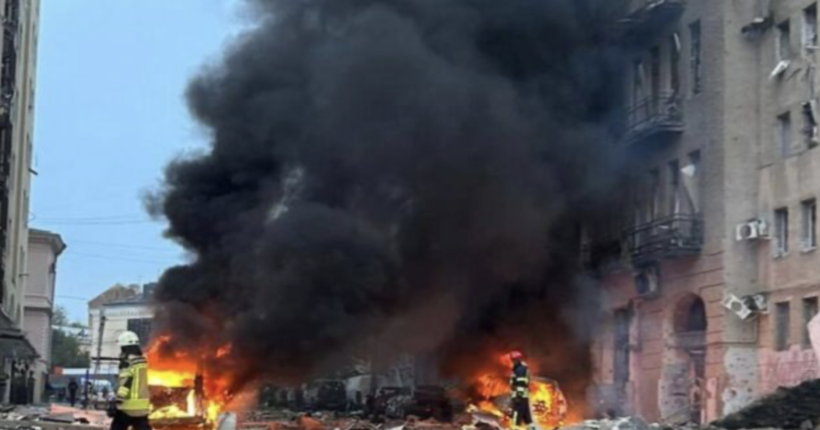 Росіяни атакували Харків КАБами: є загиблі та багато поранених