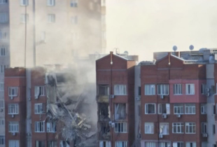 Росіяни влучили у дев'ятиповерхівку в Дніпрі: місцева влада показала відео з наслідками удару