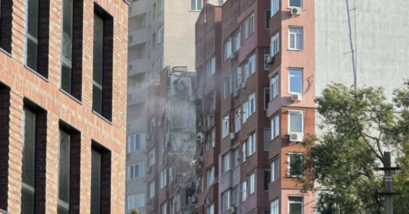 Нам потрібен надійний повітряний щит для України: Зеленський відреагував на удар рф по Дніпру