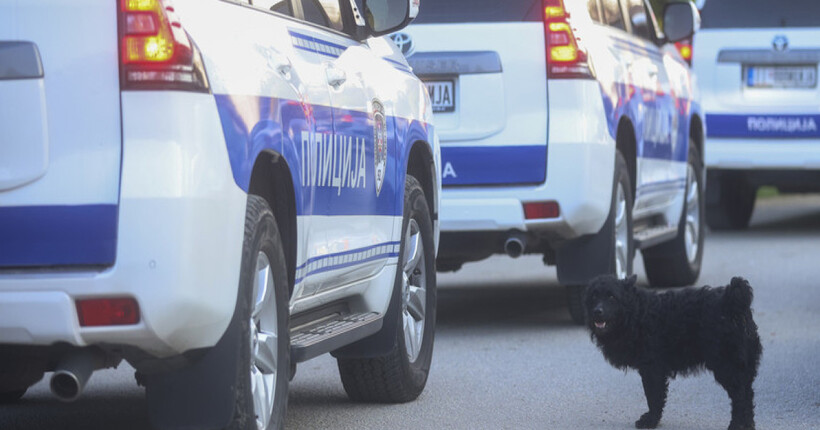 У Белграді невідомий поранив поліцейського з арбалета