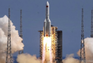 У Китаї після тестового запуску розбилась космічна ракета