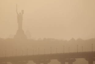 Укргідрометцентр: У Києві через спеку фіксується забруднення повітря