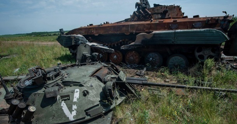 Минулої доби росіяни втратили ще 1 220 своїх бійців і військову техніку