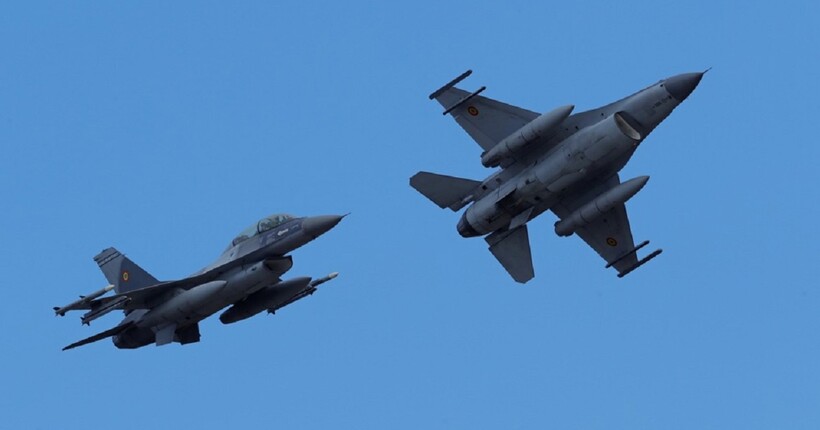 Винищувачі F-16 вже на шляху до України, - Білий дім