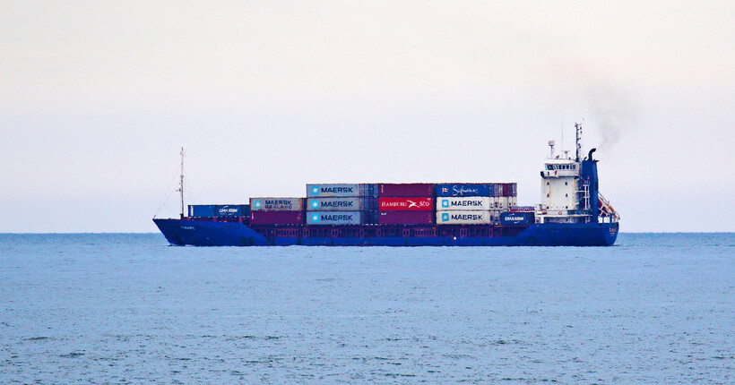 Україна затримала вантажне судно, яке заходило в окуповані росією порти