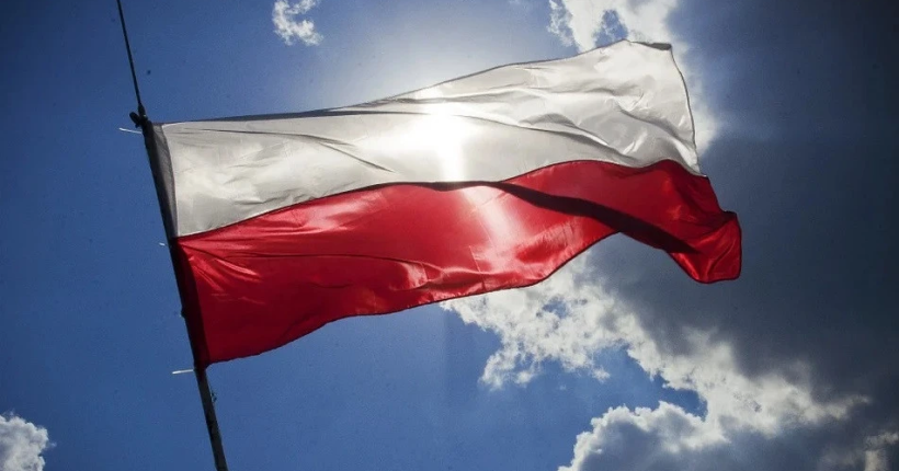 Очільник польського МЗС Сікорський оголосив про наміри Польщі витрачати 5% ВВП на оборону