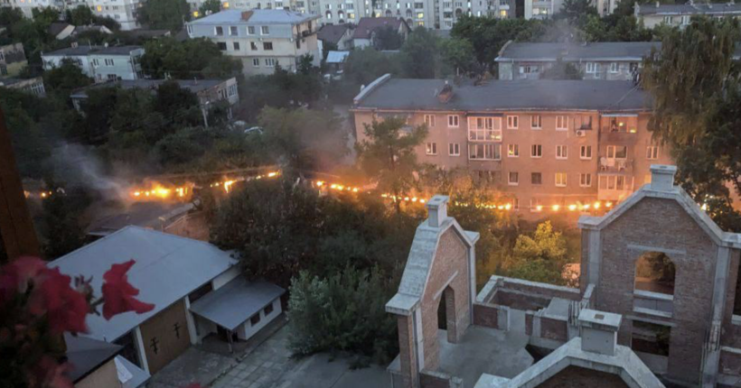 У Львові через блискавку по місту спалахнули пожежі