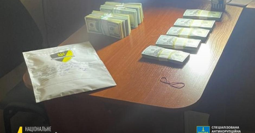 Прокурорів Офісу Генпрокурора викрили на $170 тисяч хабаря за закриття справи — НАБУ