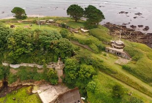 З 15 привидами в комплекті: на продаж виставлено острів-фортецю з 2000-річною історією