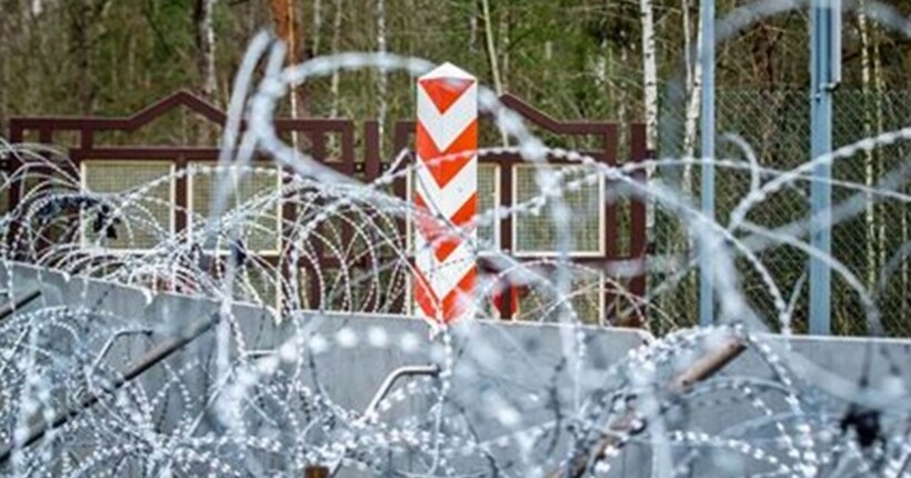 Режим Лукашенка не залишає нам вибору: Польща готова повністю закрити кордон з Білоруссю