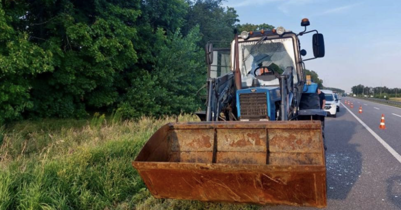 На Київщині під час робіт трактор підірвався на гранаті