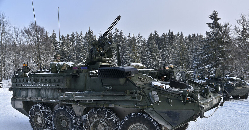 Україна може отримати БТРи Stryker від США: що це за машини 