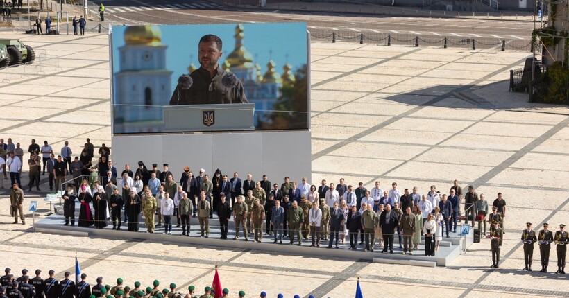 Воїни-легіонери зможуть отримати українське громадянство, - Зеленський