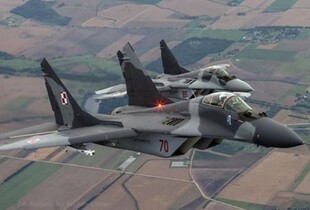 Масований пуск ракет по Україні змусив Польщу підняти винищувачі