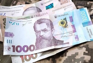 Як змінився план з підвищення податків: військовий збір зросте, а ПДВ на посилки не чіпатимуть