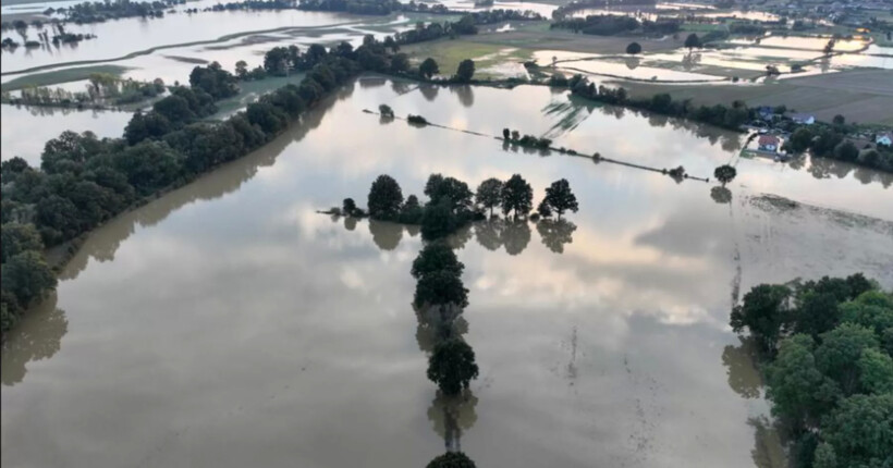 У Польщі заборонили використовувати воду з річок у зоні повені