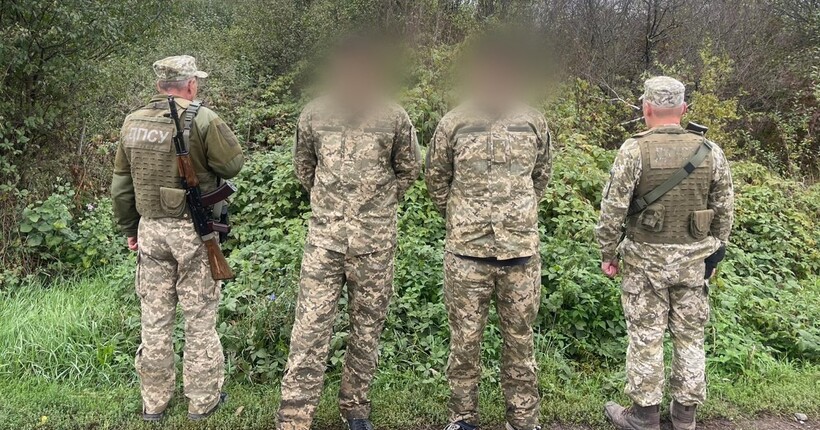 Двоє чоловіків, видаючи себе за військових, намагались потрапити до Угорщини