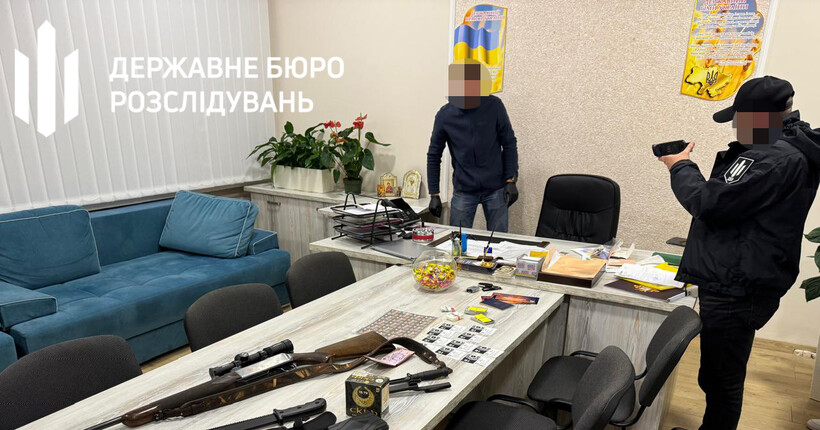 ДБР викрило начальника Тернопільського військкомату на хабарі за відстрочку від мобілізації