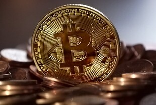 Bitcoin побив історичний рекорд: вартість криптовалюти перевищила $90000