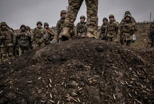 Зеленський відповів, чи планується зниження мобілізаційного віку