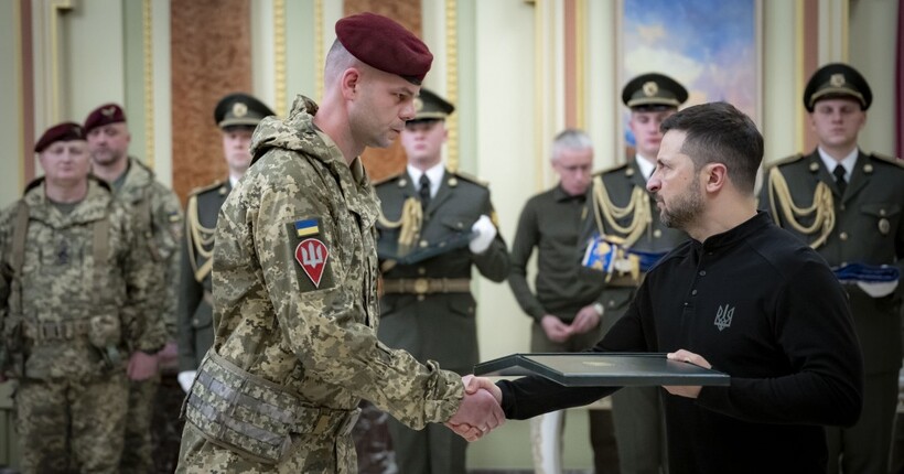 Зеленський відзначив десантників державними нагородами (фото)