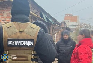 Підпалювали авто воїнів ЗСУ та будівлі держустанов: СБУ та Нацполіція затримали двох паліїв