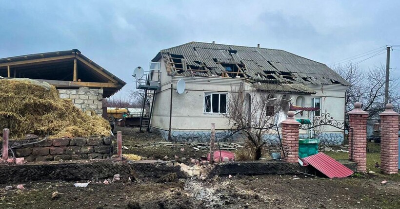 У ДСНС розповіли про наслідки обстрілу в Чернівецькій області (фото)