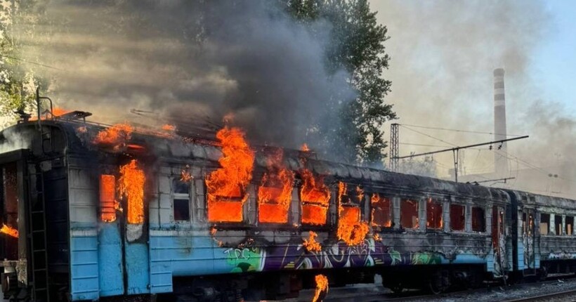 У Харкові підліток вирішив “порозважатися” і спалив вагон електрички