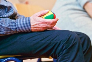 Відновлення ходьби після інсульту — на які вправи варто звернути увагу