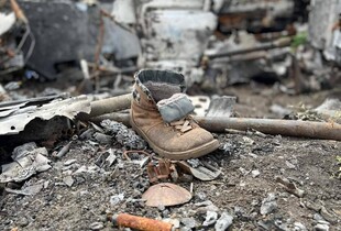 Ворог пускає своїх бійців "на м'ясо" і не забирає загиблих та поранених, - офіцер "Омеги"