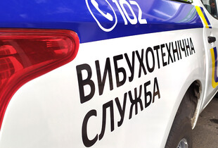 У Харкові біля будівлі поліції стався вибух: пошкоджено фасад