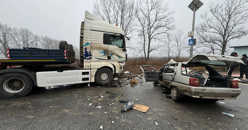 Трагедія на Харківщині: сім’я потрапила в ДТП з вантажівкою