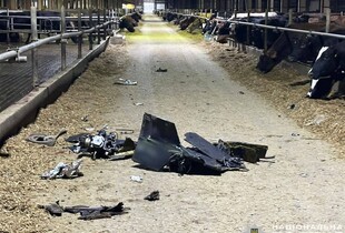 Армія рф атакувала дронами Чернігівщину: зруйновано будинки, гімназію та ферму