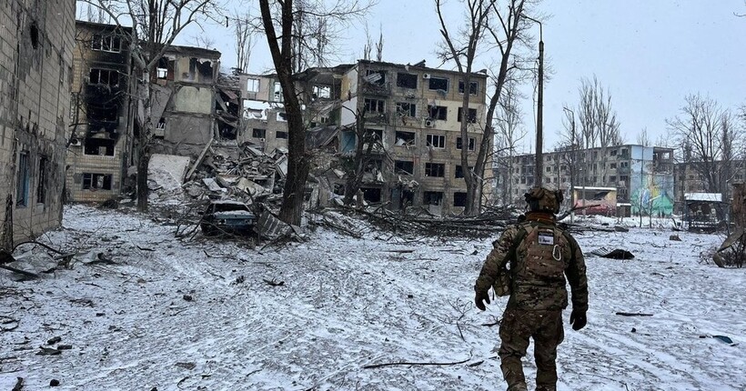 У Часовому Ярі та Торецьку йдуть міські бої – Трегубов