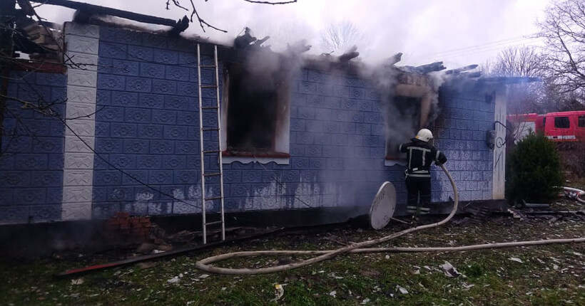 На Вінниччині у пожежі загинуло дві людини, серед яких 101-річна жінка