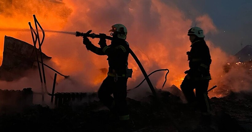 На Івано-Франківщині рятувальники ліквідували пожежу в навчальному закладі